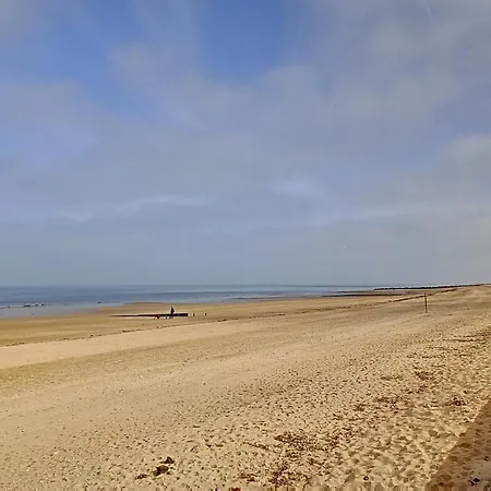 Apartament T2 Rez-de-jardin A 50m De La Avec Parking - Fr-1-746-16 Courseulles-sur-Mer