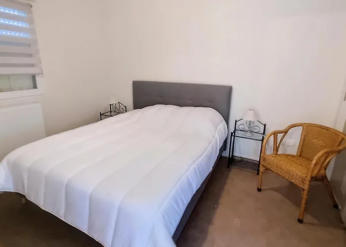 T2 Rez-de-jardin A 50m De La Avec Parking - Fr-1-746-16 * Courseulles-sur-Mer