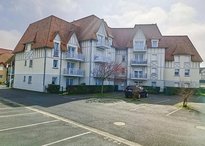 T2 Rez-de-jardin A 50m De La Avec Parking - Fr-1-746-16 *