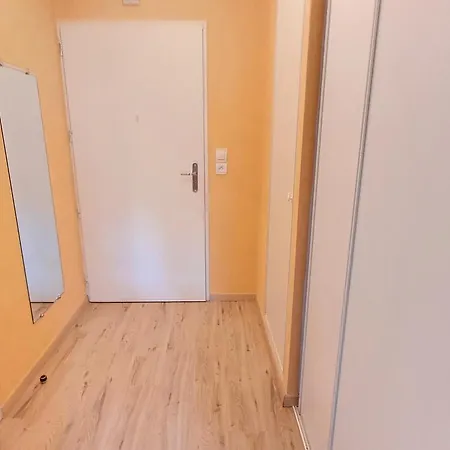 Apartment T2 Rez-de-jardin A 50m De La A - Fr-1-746-16 *