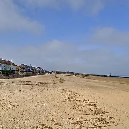 T2 Rez-de-jardin A 50m De La Avec Parking - Fr-1-746-16 *